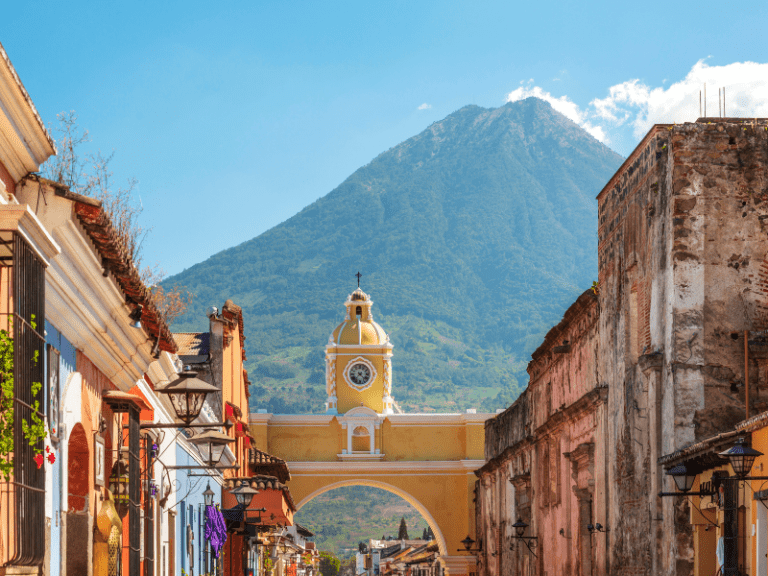 Is There Uber In Guatemala? Yes + 4 Alternatives